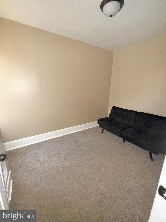 2735 N Sydenham St, Philadelphia, PA 19132 - sitting room with carpet flooring and baseboards