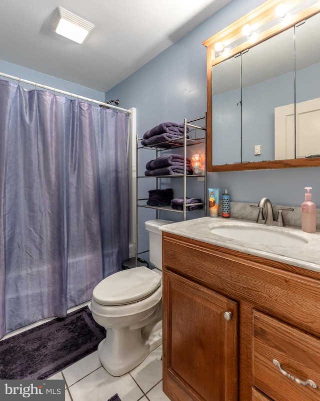 46 Jefferson St, Weatherly, PA 18255 - full bath featuring tile patterned floors, toilet, vanity, and a shower with shower curtain