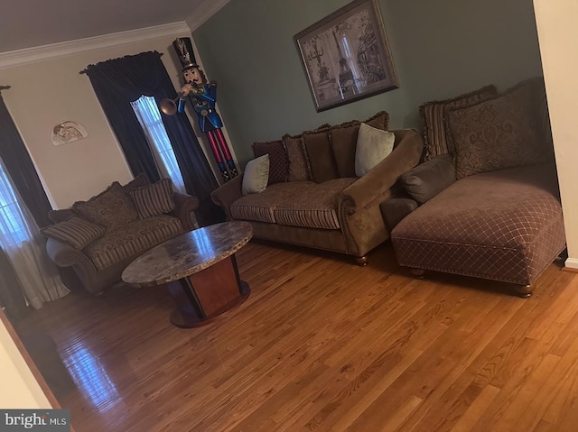 131 Winding Way, Bangor, PA 18013 - living area featuring crown molding, wood finished floors, and plenty of natural light