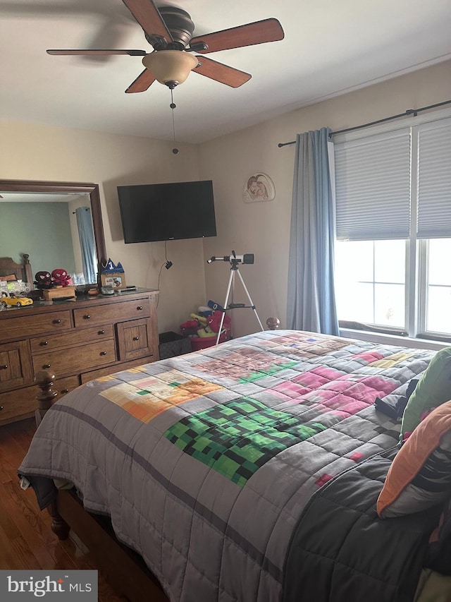 131 Winding Way, Bangor, PA 18013 - bedroom with dark wood-style floors and ceiling fan