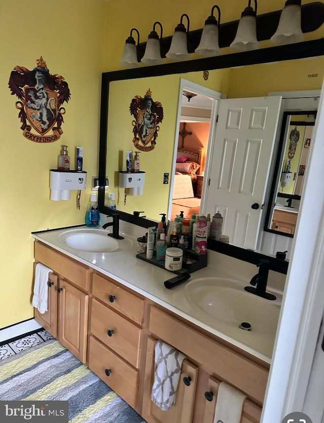 131 Winding Way, Bangor, PA 18013 - ensuite bathroom with double vanity