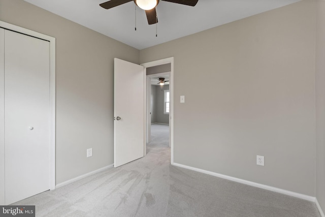 941 Sherwood Ct, Sterling, VA 20164 - unfurnished bedroom featuring carpet, baseboards, a ceiling fan, and a closet