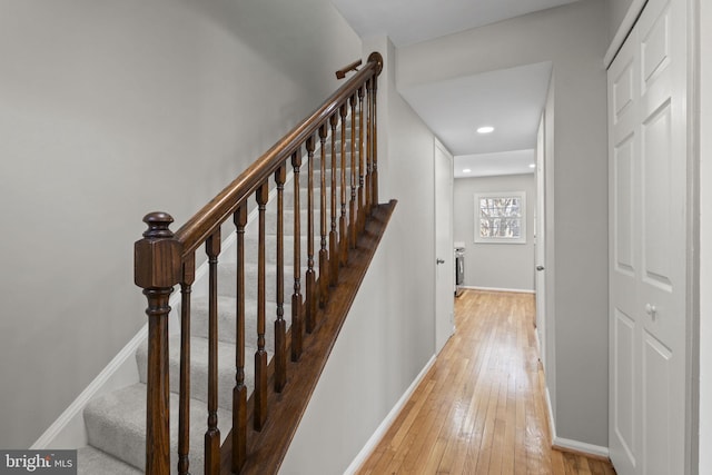 941 Sherwood Ct, Sterling, VA 20164 - stairway featuring wood-type flooring, baseboards, and recessed lighting
