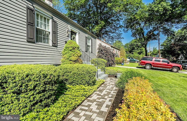10 Garrett Rd, Wilmington, DE 19809 - view of grassy yard