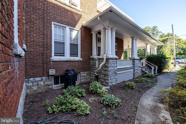 289 Newman Ave, Harrisonburg, VA 22801 - view of home's exterior featuring brick siding and a porch