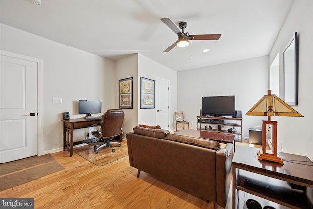 404 Rock Run Cir, Broomall, PA 19008 - living area with light wood finished floors, a ceiling fan, and a desk