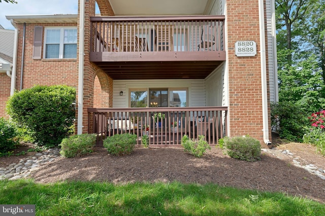8822 Tanglewood Ln, Manassas, VA 20110 - rear view of property with brick siding