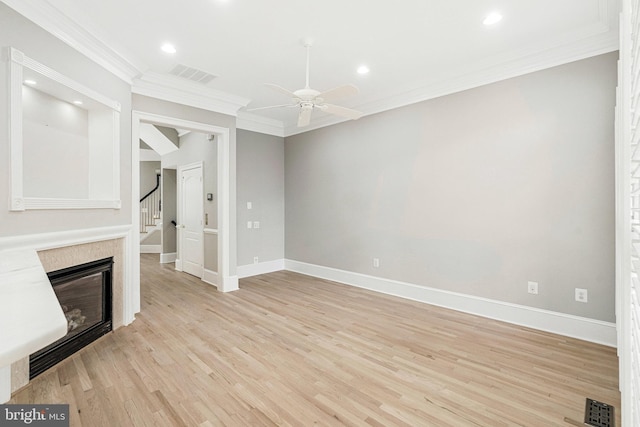 1473 Evans Farm Dr, Mclean, VA 22101 - unfurnished living room with ceiling fan, crown molding, light wood finished floors, baseboards, and recessed lighting
