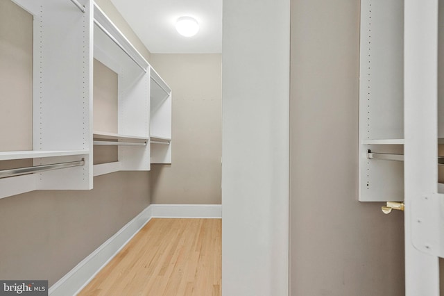 1473 Evans Farm Dr, Mclean, VA 22101 - spacious closet with wood finished floors