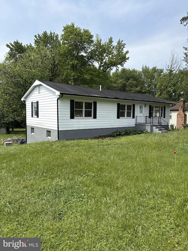 2205 Roth Rd, Edgewood, MD 21040 - view of front facade featuring a front yard