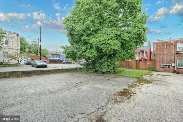 476 W Market St, York, PA 17401 - view of asphalt street