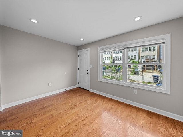 519 23rd Pl NE, Washington, DC 20002 - spare room with healthy amount of natural light, baseboards, light wood-style floors, and recessed lighting