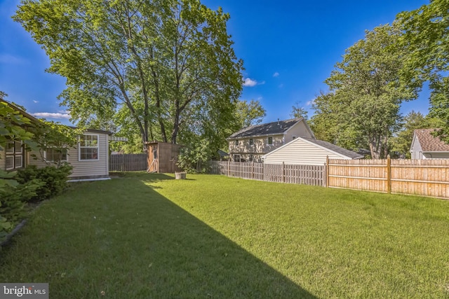 835 Wayside Ln, Haddonfield, NJ 08033 - view of yard with a storage unit