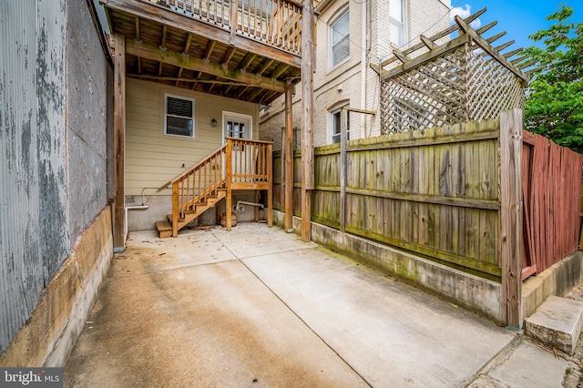 214 S Madeira St S, Baltimore, MD 21231 - view of patio / terrace
