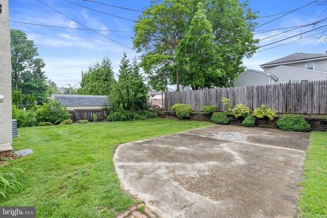 1011 Woodcliffe Ave, Media, PA 19063 - view of yard featuring a patio area