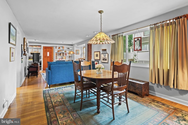 1011 Woodcliffe Ave, Media, PA 19063 - dining room with wood finished floors and baseboards