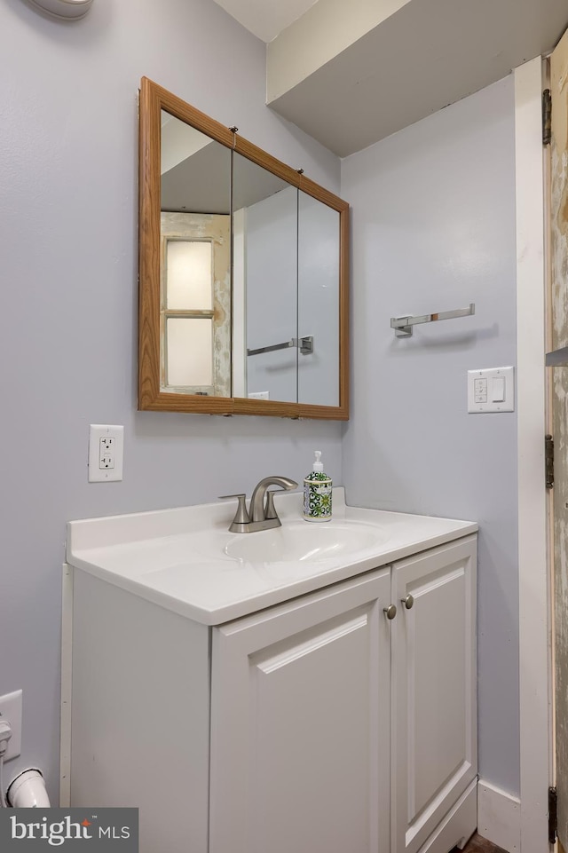 1700 N Texter Mountain Rd, Reinholds, PA 17569 - bathroom featuring vanity