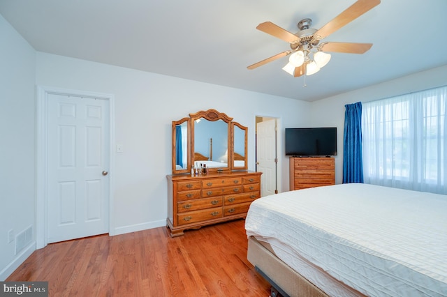 314 Valley Ct, Sinking Spring, PA 19608 - bedroom featuring light wood-style floors and a ceiling fan
