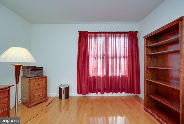 314 Valley Ct, Sinking Spring, PA 19608 - office space with wood finished floors and baseboards
