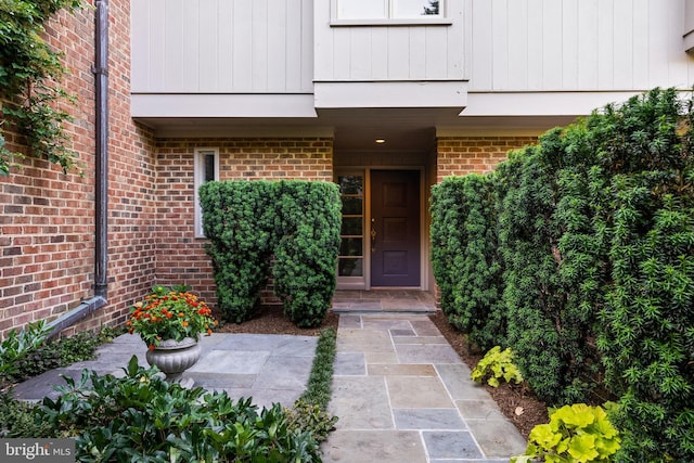 710 Belgrove Rd, Mclean, VA 22101 - view of exterior entry with brick siding