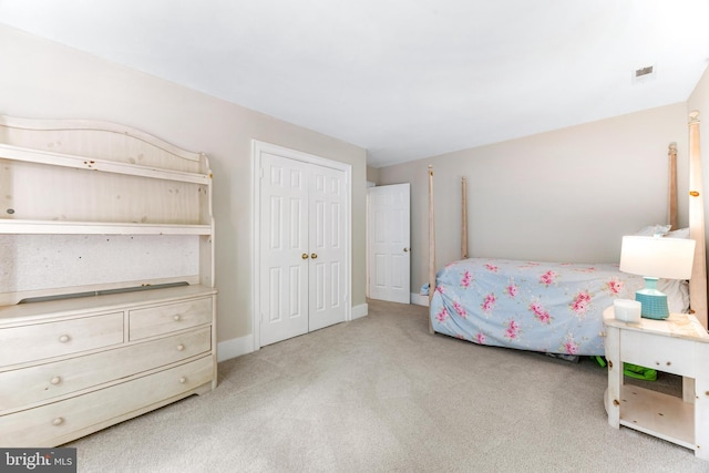 16909 Batchellors Forest Rd, Silver Spring, MD 20906 - carpeted bedroom with a closet
