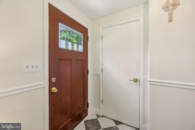 2908 Ruskin Ct, Abingdon, MD 21009 - entryway featuring baseboards