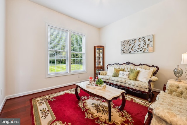 15613 Ancient Oak, North Potomac, MD 20878 - living area with wood finished floors and baseboards