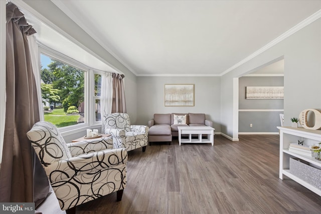 7 Quail Ct, Wilmington, DE 19810 - living area featuring wood finished floors, ornamental molding, and baseboards