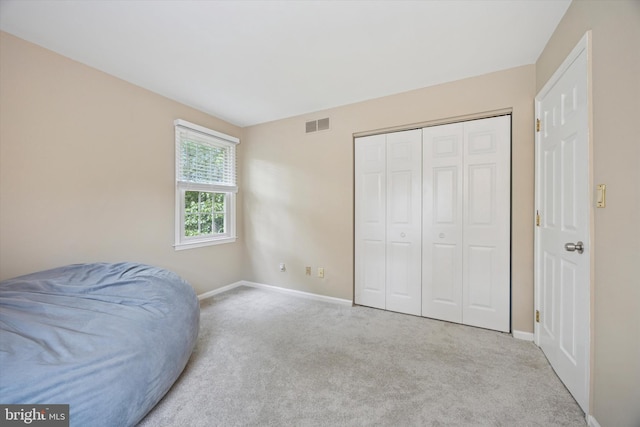 7 Quail Ct, Wilmington, DE 19810 - carpeted bedroom featuring baseboards and a closet