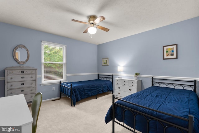 18 Huxley Cir, Abingdon, MD 21009 - bedroom with carpet flooring, baseboards, ceiling fan, and a textured ceiling