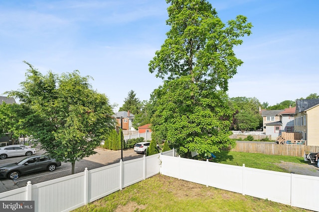 707 S Braddock St, Winchester, VA 22601 - view of yard with a residential view