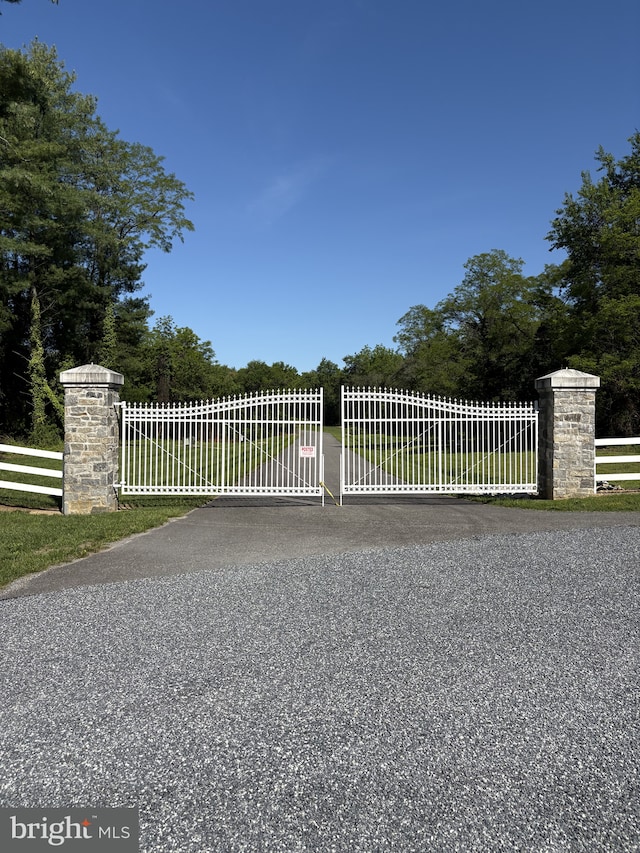 1 Wilson Point Rd, Galena, MD 21635
