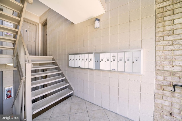6305 Hil Mar Dr Unit 2-9, District Heights, MD 20747 - view of stairway