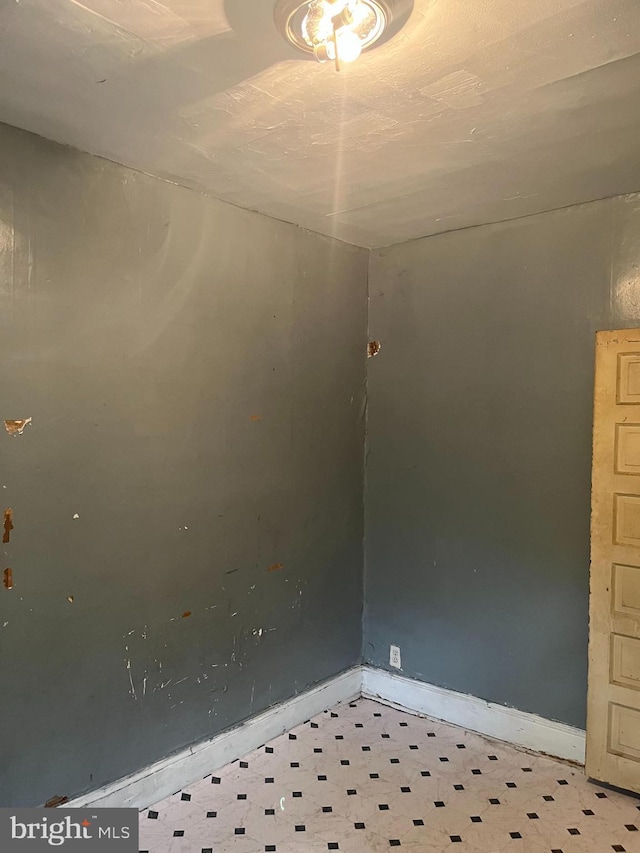 2918 N Taylor St, Philadelphia, PA 19132 - unfurnished room featuring light floors and baseboards