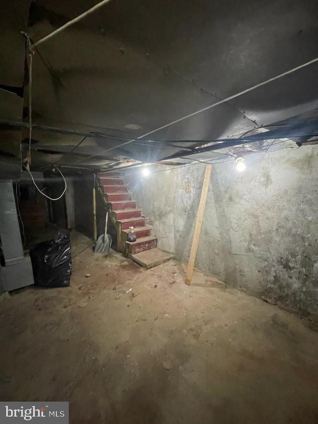 2918 N Taylor St, Philadelphia, PA 19132 - unfinished basement with stairs