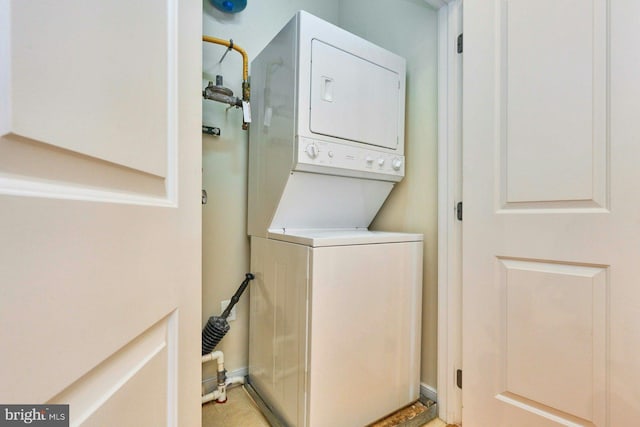 2200 N Westmoreland St Unit 325, Arlington, VA 22213 - washroom with stacked washer and clothes dryer