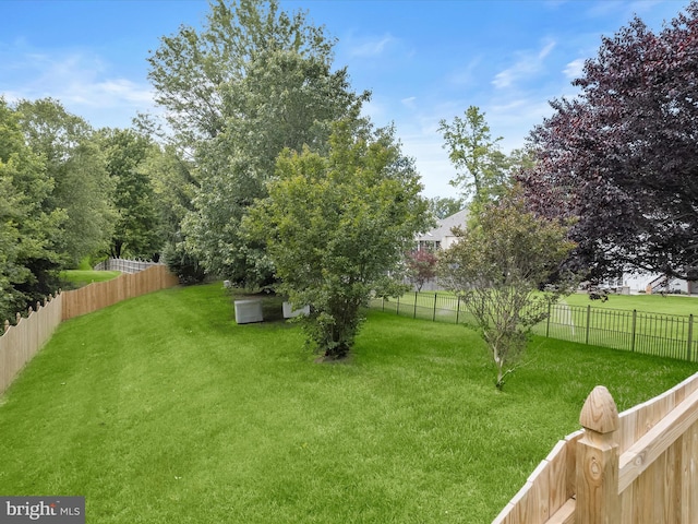 720 Cyprian Ct, Gambrills, MD 21054 - view of yard