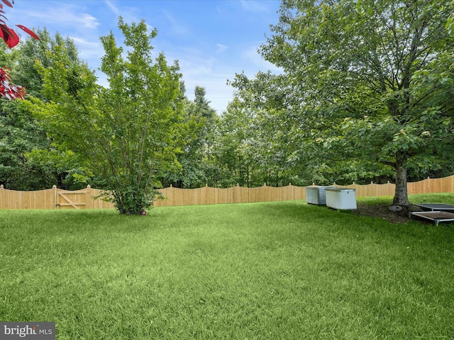 720 Cyprian Ct, Gambrills, MD 21054 - view of yard