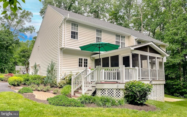 9150 Sparkling Pl, Charlotte Hall, MD 20622 - view of front of home with a sunroom