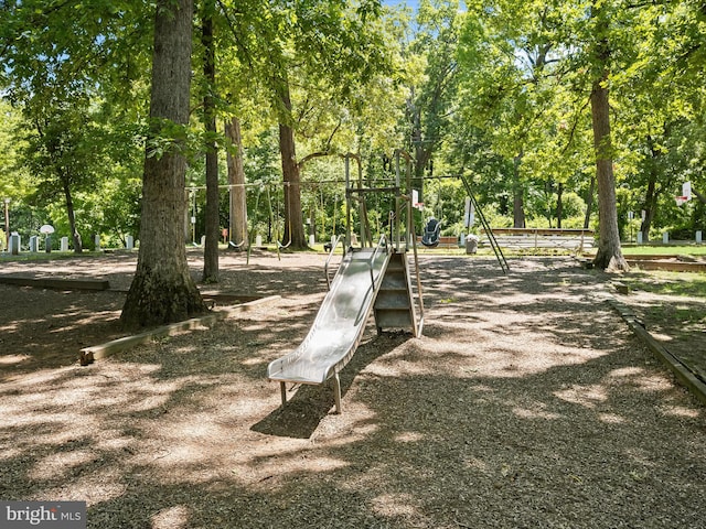 1812 64th Ave, Landover, MD 20785 - view of home's community