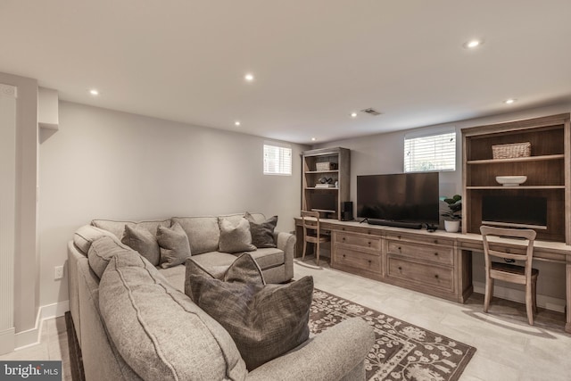 2 Murdock Rd, Baltimore, MD 21212 - living room with recessed lighting
