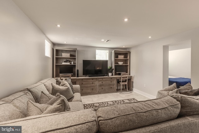 2 Murdock Rd, Baltimore, MD 21212 - living area with recessed lighting