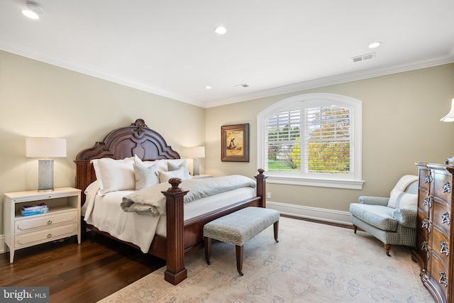 6529 Sothoron Rd, Mclean, VA 22101 - bedroom with wood finished floors, crown molding, baseboards, and recessed lighting