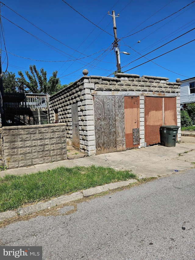 view of outbuilding