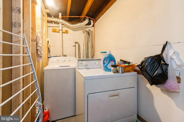 6402 Browning Rd, Pennsauken, NJ 08109 - laundry area featuring independent washer and dryer