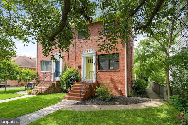 16 E Monroe Ave, Alexandria, VA 22301 - multi unit property with brick siding