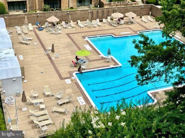 700 7th St SW Unit 507, Washington, DC 20024 - community pool featuring a patio and a deck