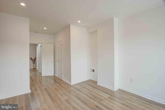 1625 Belt St, Baltimore, MD 21230 - unfurnished room featuring light wood-style flooring, recessed lighting, and baseboards