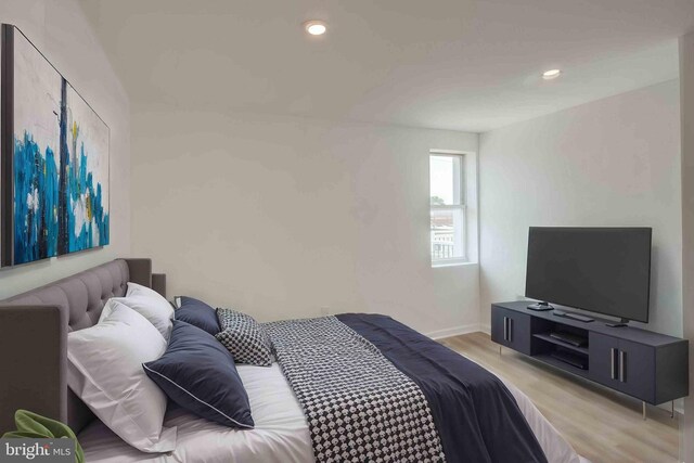 1625 Belt St, Baltimore, MD 21230 - bedroom with light wood-style floors, baseboards, and recessed lighting