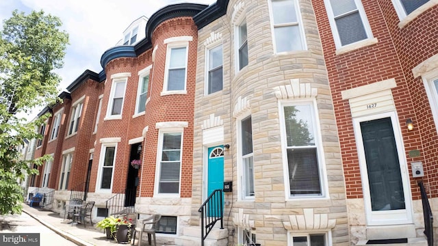 1625 Belt St, Baltimore, MD 21230 - view of building exterior featuring entry steps